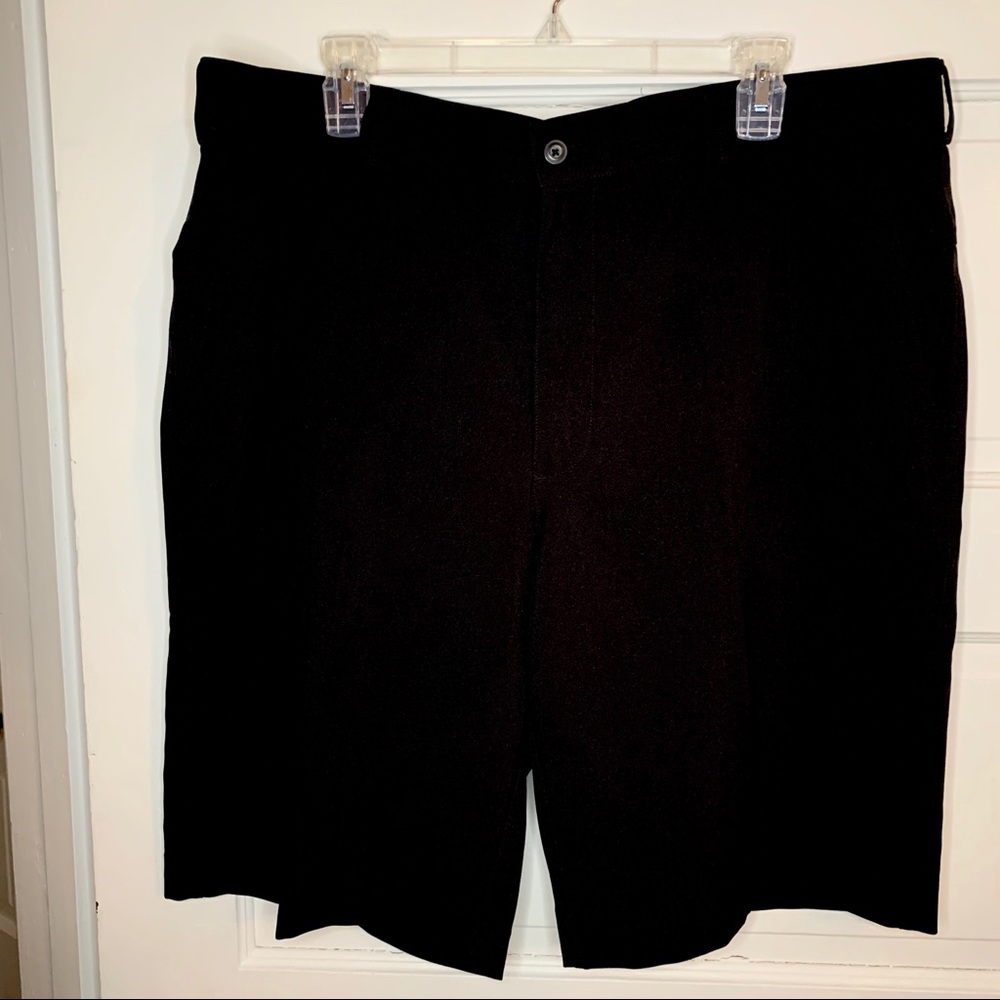 PGA Tour men’s flat front golf shorts Size 40